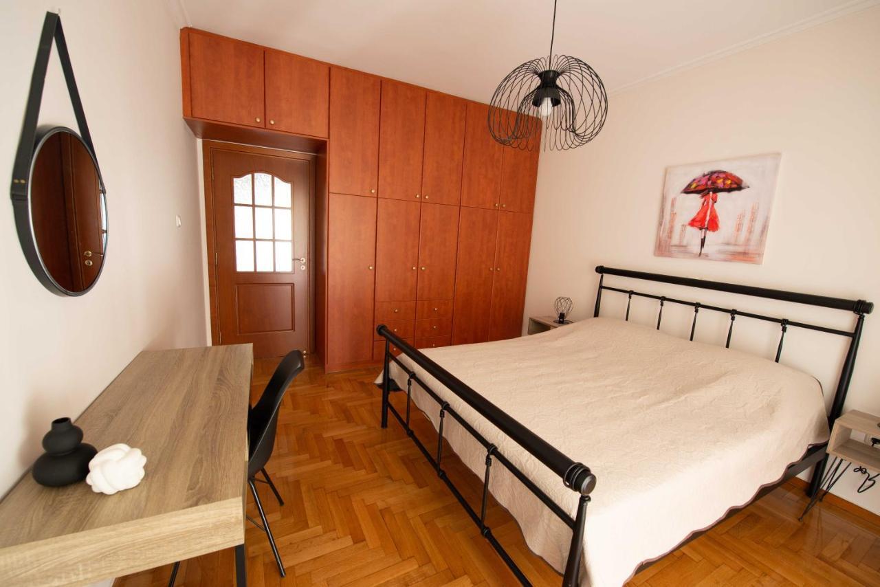 Apartamento Dimantheo Atenas Exterior foto